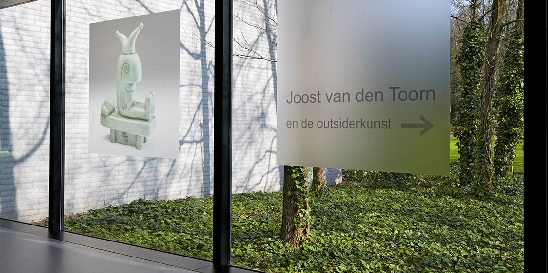 Tentoonstellingsoverzicht 'Joost van den Toorn en de outsiderkunst, 2010